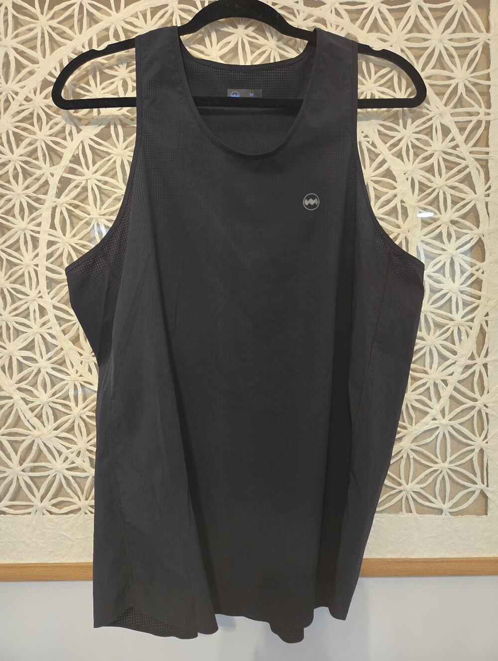 Janji Men’s Running Singlet Size Medium Black Like New